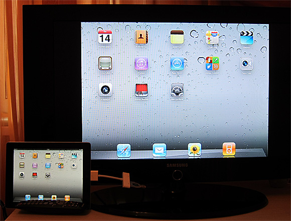 iPad2&TV.jpg